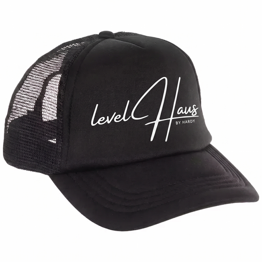 ESSENTIALS TRUCKER HAT
