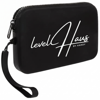 ESSENTIALS SILICONE POUCH